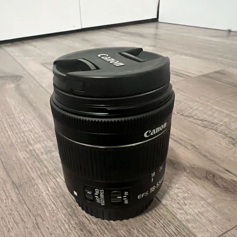Canon Zoom Lens EFS 18-55mm Image Stabilizer 1/4-5.6